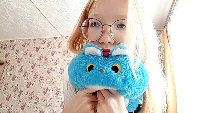 Snapshot of SoniqBliss chatting on 03-03-26, 07:04 SoniqBliss online show from 03-03-26, 07:04