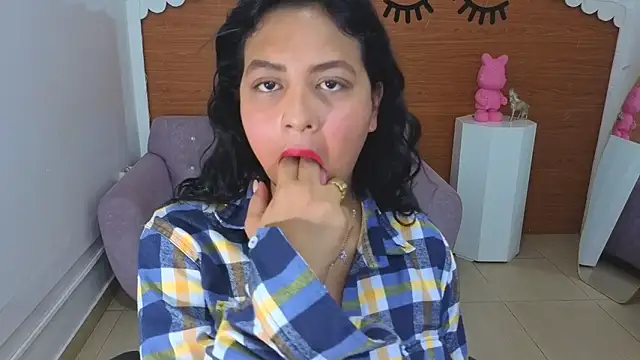 Kristen black T online show from 02-25-26, 09:25