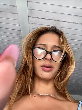Snapshot of Angela_Garciaa chatting on 07-16-26, 07:44 Angela Garciaa online show from 07-16-26, 07:44