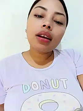 Snapshot of Naomi_Summer_ chatting on 02-26-26, 02:44 Naomi Summer online show from 02-26-26, 02:44