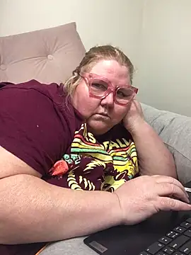 TheMotherPearl online show from 02-26-26, 02:55