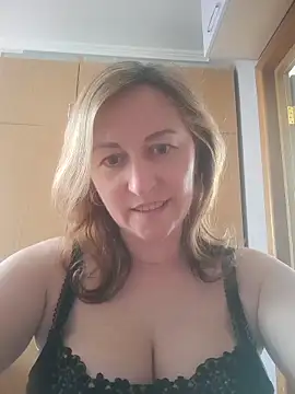 ChristinaYork online show from 04-03-26, 09:16