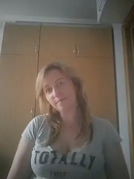 Snapshot of ChristinaYork chatting on 06-07-26, 05:29 ChristinaYork online show from 06-07-26, 05:29