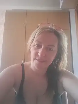 ChristinaYork online show from 05-06-26, 08:07