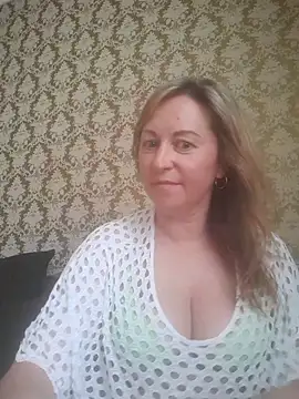 Snapshot of ChristinaYork chatting on 06-05-26, 10:21 ChristinaYork online show from 06-05-26, 10:21