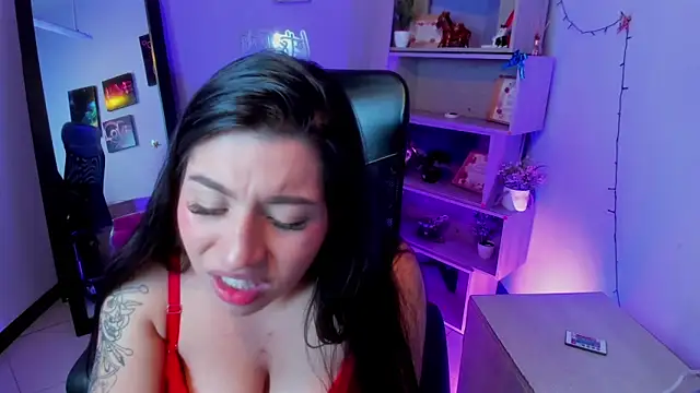 VeronicaCream  online show from 03-09-26, 03:21