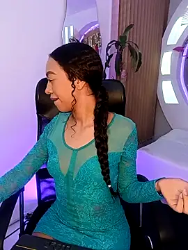 Snapshot of ritzabeth_daniel chatting on 04-21-26, 02:51 ritzabeth daniel online show from 04-21-26, 02:51