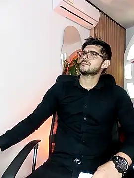 ritzabeth daniel online show from 04-11-26, 02:19