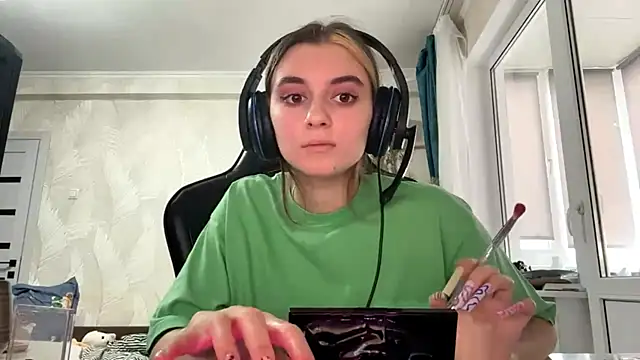 Snapshot of PluralPalaver chatting on 02-26-26, 07:08 PluralPalaver online show from 02-26-26, 07:08