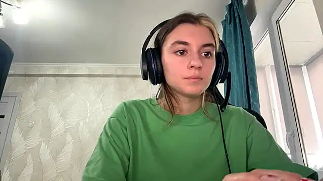 Snapshot of PluralPalaver chatting on 02-27-26, 07:19 PluralPalaver online show from 02-27-26, 07:19