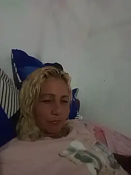 Snapshot of Lamonita05 chatting on 04-17-26, 04:10 Lamonita05 online show from 04-17-26, 04:10