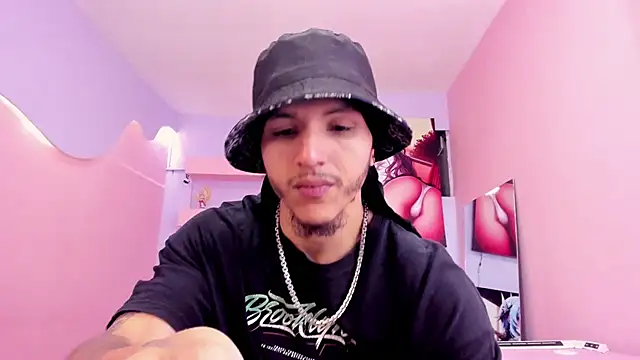 DanteLuxx online show from 05-15-26, 03:48