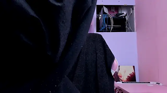 DanteLuxx online show from 04-16-26, 03:51