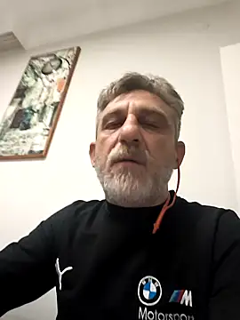 Snapshot of arelll34 chatting on 02-25-26, 11:59 arelll34 online show from 02-25-26, 11:59