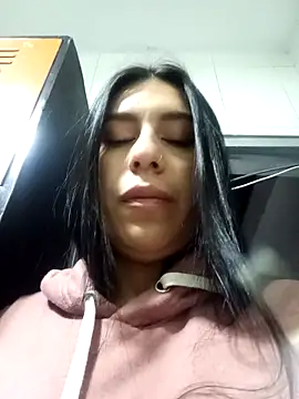 charlottte wh online show from 03-06-26, 09:04