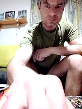 Hornybalkanmen12 online show from 05-28-26, 06:36