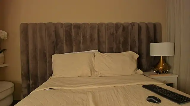 SofiBaez online show from 04-09-26, 09:54