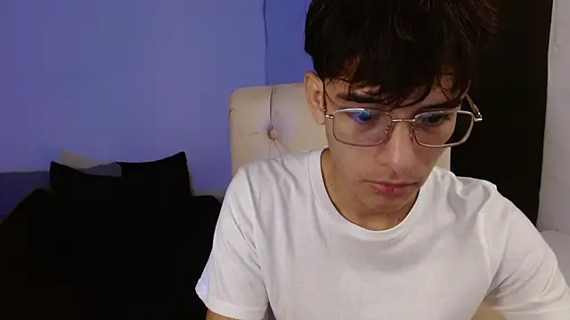 noah millerx online show from 07-12-26, 08:20