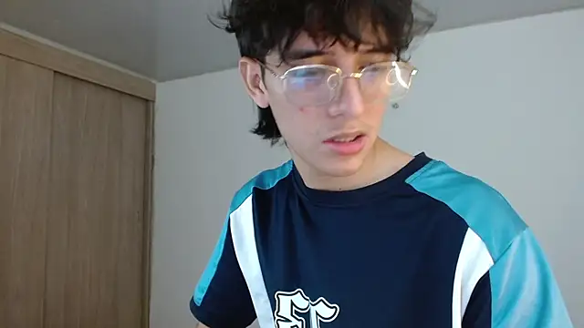 noah millerx online show from 06-17-26, 07:13