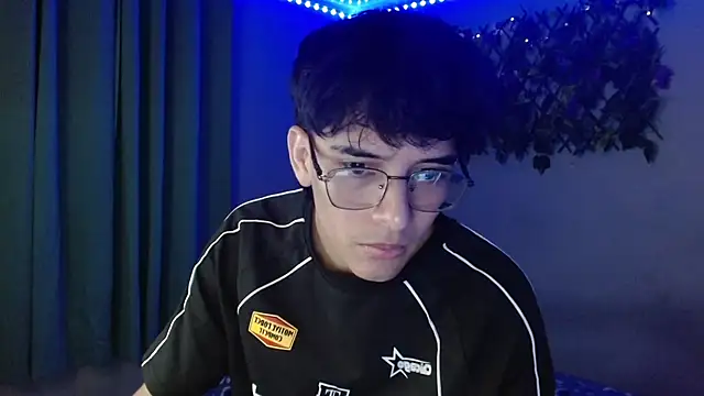 noah millerx online show from 04-10-26, 04:08