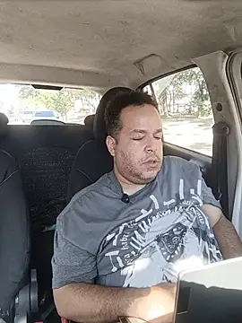 Snapshot of UrsoBissexualPauGrosso chatting on 04-15-26, 04:22 UrsoBissexualPauGrosso online show from 04-15-26, 04:22