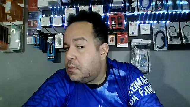 Snapshot of UrsoBissexualPauGrosso chatting on 04-16-26, 04:52 UrsoBissexualPauGrosso online show from 04-16-26, 04:52