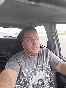 Snapshot of UrsoBissexualPauGrosso chatting on 03-19-26, 06:30 UrsoBissexualPauGrosso online show from 03-19-26, 06:30