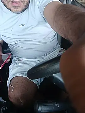 Snapshot of UrsoBissexualPauGrosso chatting on 03-04-26, 08:27 UrsoBissexualPauGrosso online show from 03-04-26, 08:27