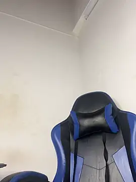 Maddie 7 online show from 03-27-26, 02:42