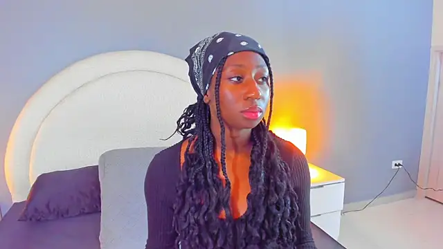 zoepinkett online show from 02-28-26, 03:39