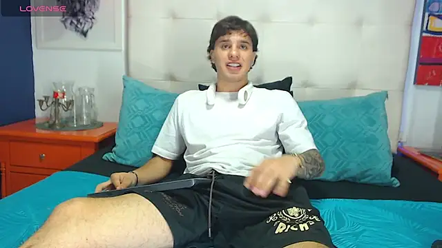 EXCLUSIVE8 online show from 03-21-26, 04:46