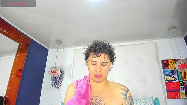 EXCLUSIVE8 online show from 04-30-26, 03:57