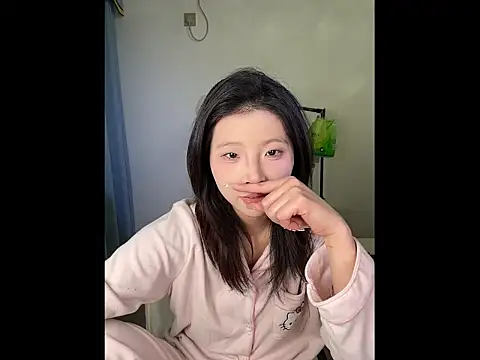 Y--F--LOVE online show from 03-23-26, 04:07