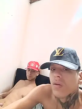 Snapshot of gabriel_reyes21 chatting on 07-10-26, 10:32 gabriel reyes21 online show from 07-10-26, 10:32