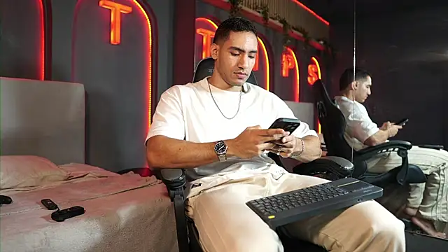 TianBrooks online show from 03-08-26, 03:21