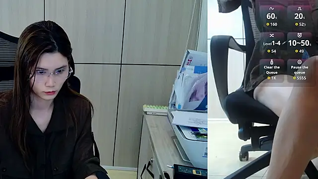Snapshot of zhen-68 chatting on 07-04-26, 07:26 zhen-68 online show from 07-04-26, 07:26