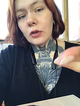 Qwerty Ann online show from 02-26-26, 07:52