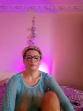 LunaBlaise online show from 04-22-26, 06:31