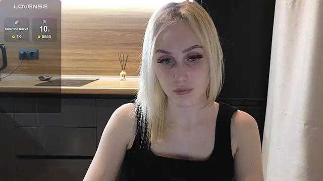 Snapshot of Bella_Villen chatting on 06-03-26, 07:29 Bella Villen online show from 06-03-26, 07:29