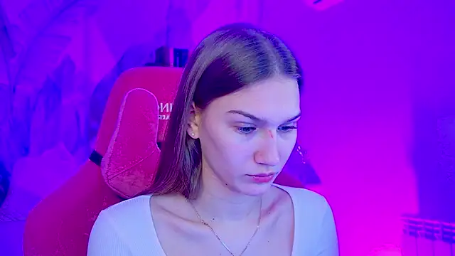 Sweet Emilya online show from 03-10-26, 07:56