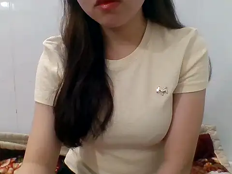 Snapshot of kiraa-007 chatting on 05-21-26, 01:19 kiraa-007 online show from 05-21-26, 01:19