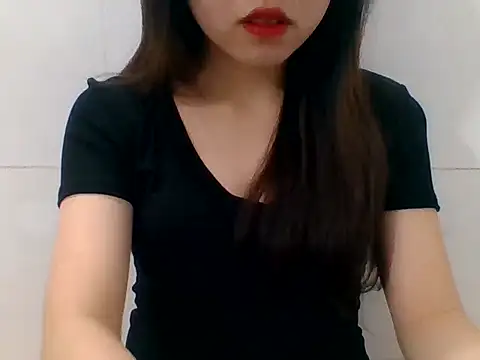 Snapshot of kiraa-007 chatting on 06-06-26, 05:40 kiraa-007 online show from 06-06-26, 05:40