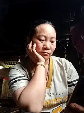 Lindxx-hot online show from 04-02-26, 01:46