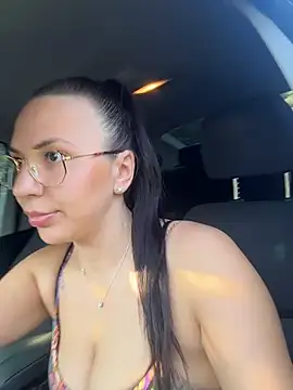 Snapshot of Bunny_Lush chatting on 06-25-26, 05:12 Bunny Lush online show from 06-25-26, 05:12