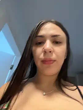 Snapshot of Bunny_Lush chatting on 06-15-26, 04:01 Bunny Lush online show from 06-15-26, 04:01