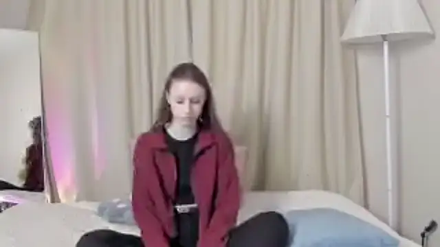 EllieRough online show from 04-20-26, 03:24