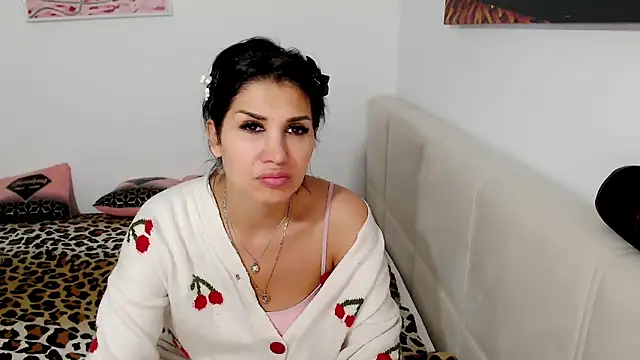 NickyHotXO online show from 05-13-26, 04:36