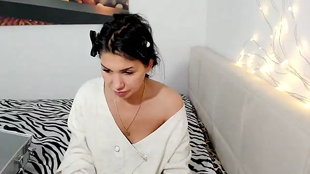 NickyHotXO online show from 05-06-26, 04:27
