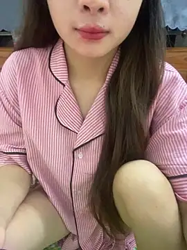 Snapshot of Xoai-cute chatting on 06-05-26, 07:52 Xoai-cute online show from 06-05-26, 07:52