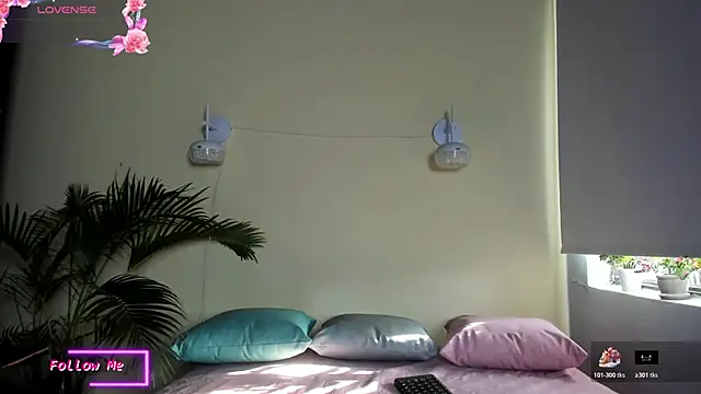  VALERIAGOMEZ online show from 03-25-26, 12:15